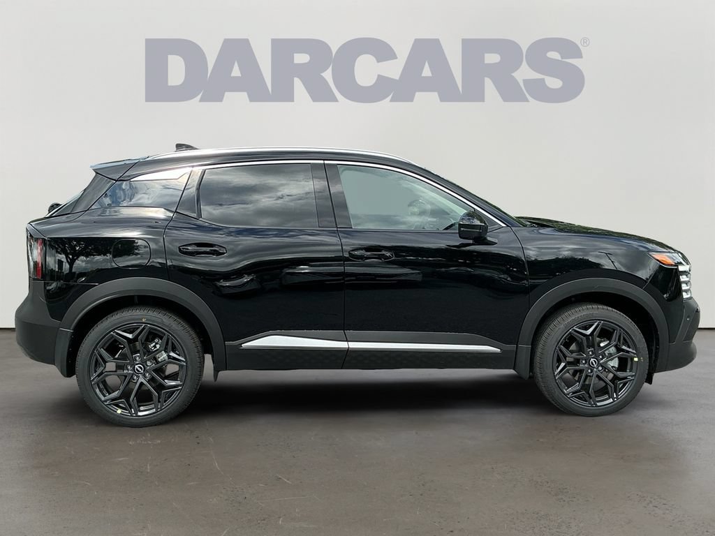 New 2026 Nissan Kicks SR w/ SR Premium Package AWD/4WD image 8