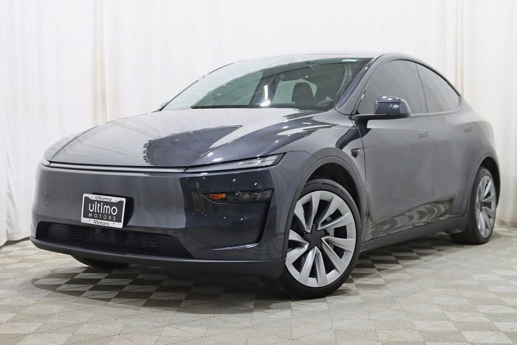 Used 2026 Tesla Model Y Long Range image 2
