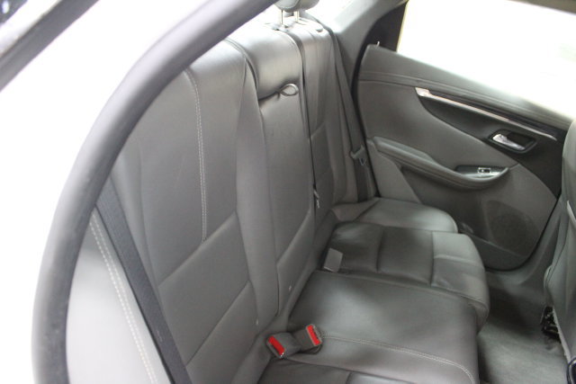 Used 2019 Chevrolet Impala LT w/ Sunroof and Spoiler Package FWD image 9