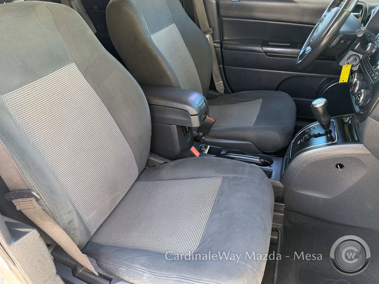 Used 2017 Jeep Patriot Latitude image 11