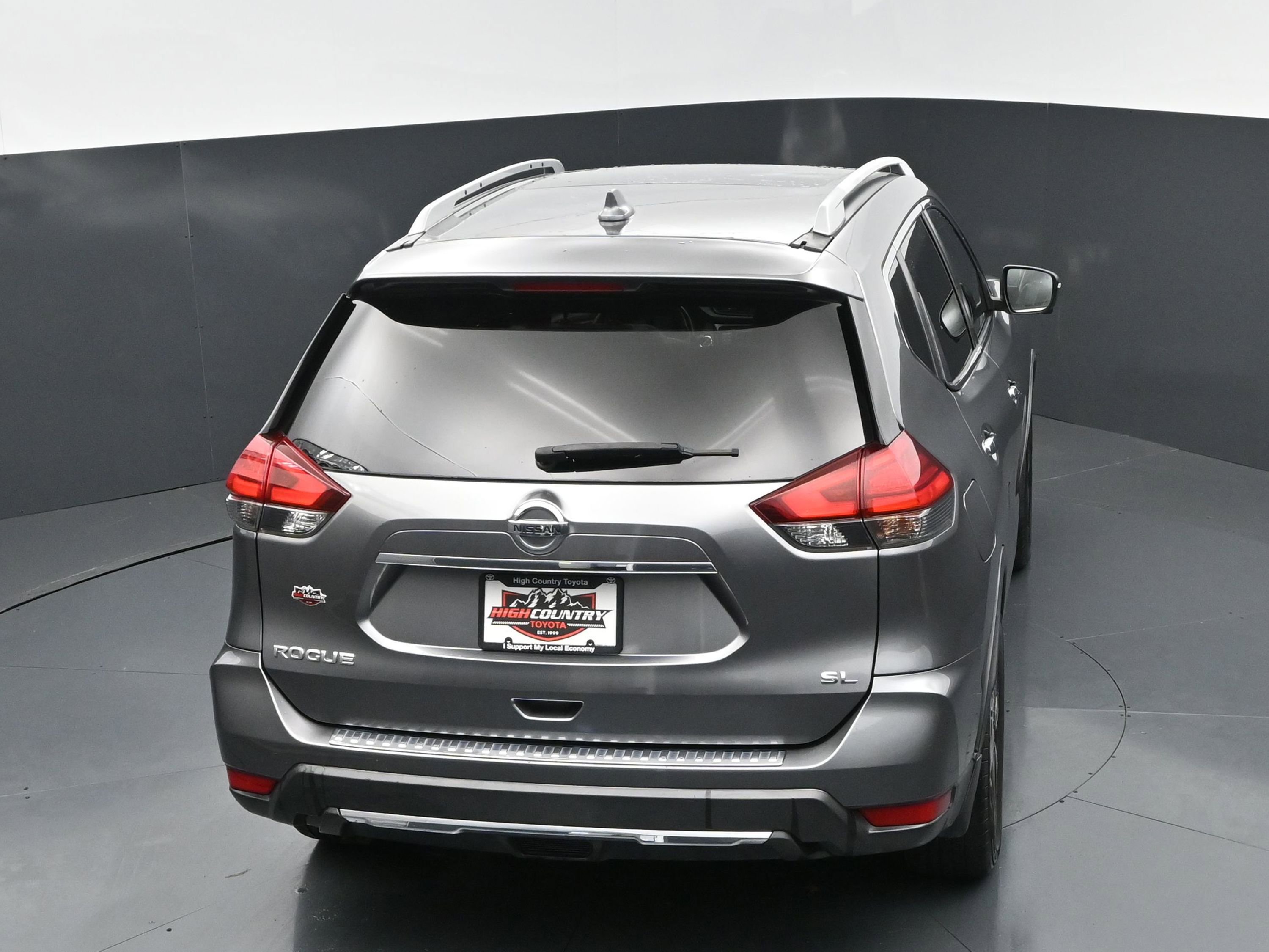 Used 2017 Nissan Rogue SL w/ SL Premium Package FWD image 32