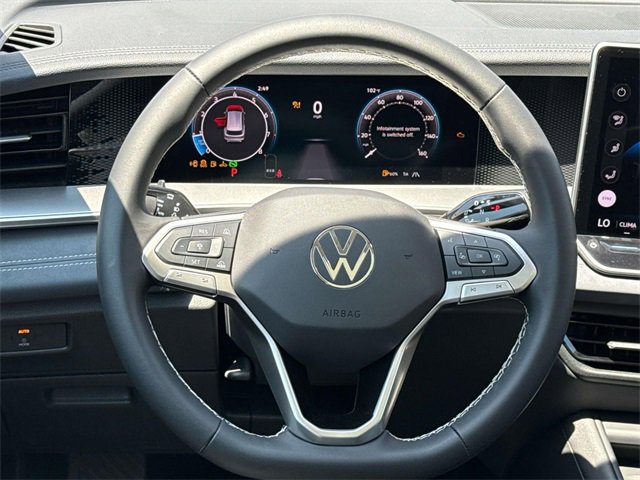 New 2025 Volkswagen Tiguan SE image 7