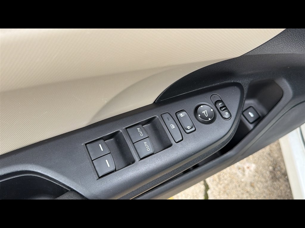 Used 2020 Honda Civic LX image 8