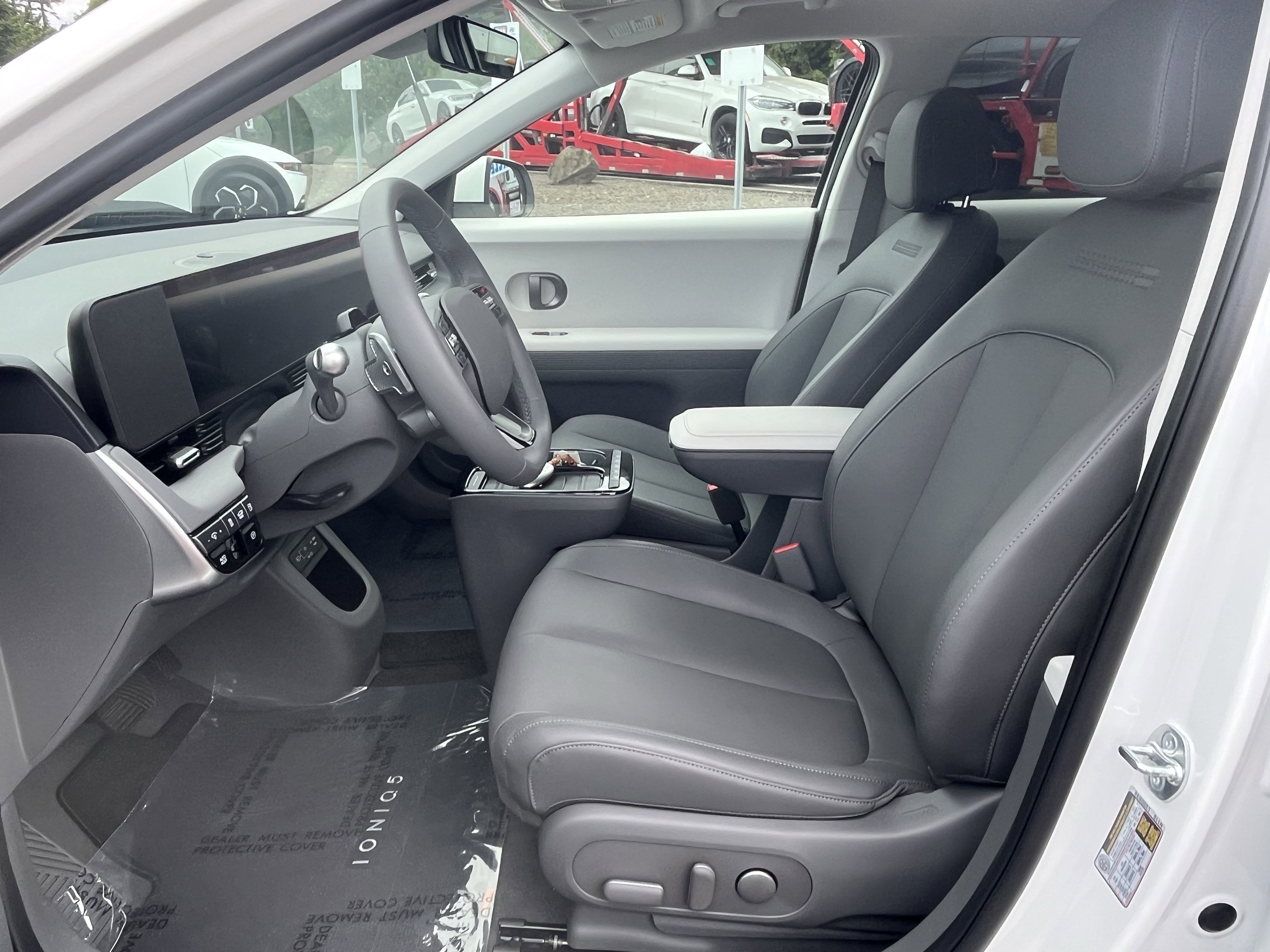 Certified 2025 Hyundai Ioniq 5 SEL AWD/4WD image 10