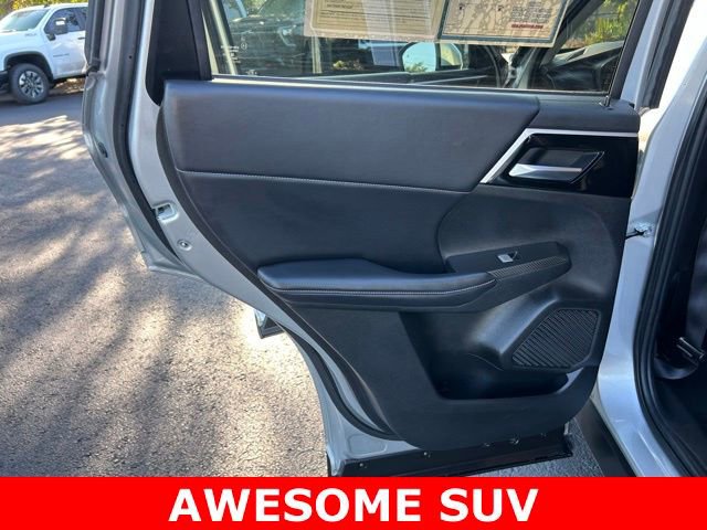 Used 2024 Mitsubishi Outlander SE Black Edition FWD image 13