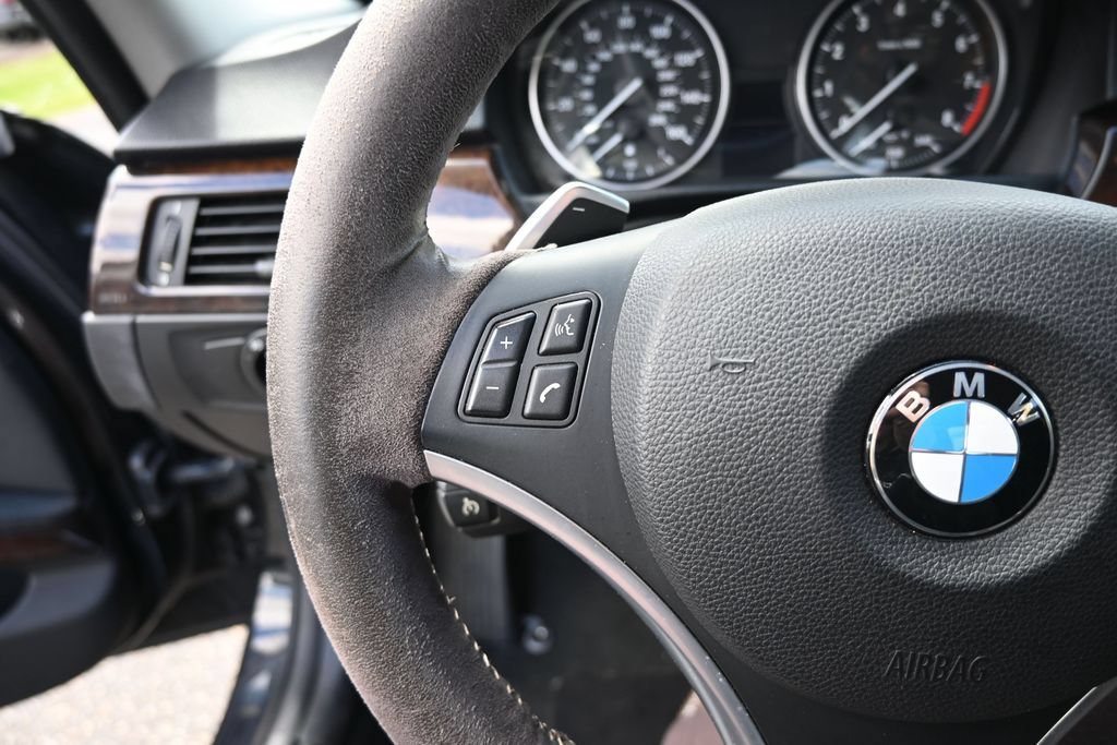 Used 2011 BMW 335i Sedan RWD image 18