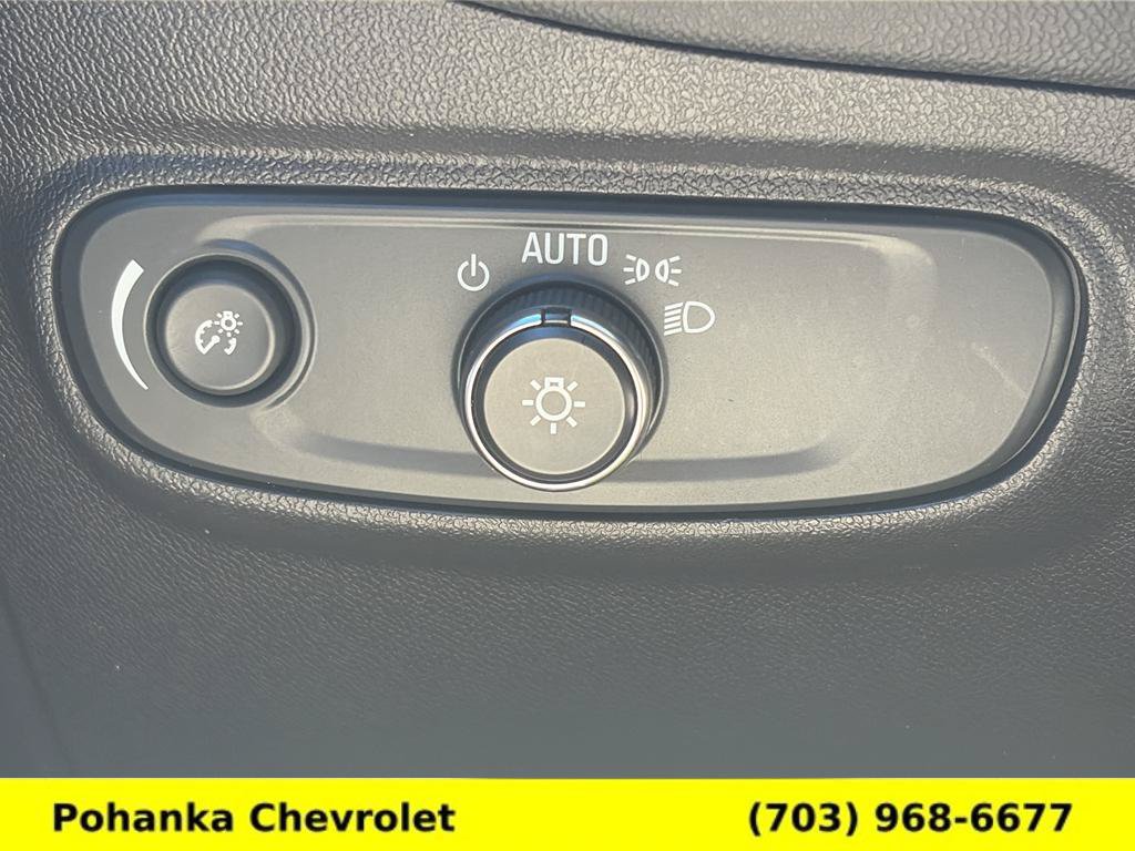 Used 2021 Chevrolet Equinox LT w/ LPO, Roadside Safety Package FWD image 14