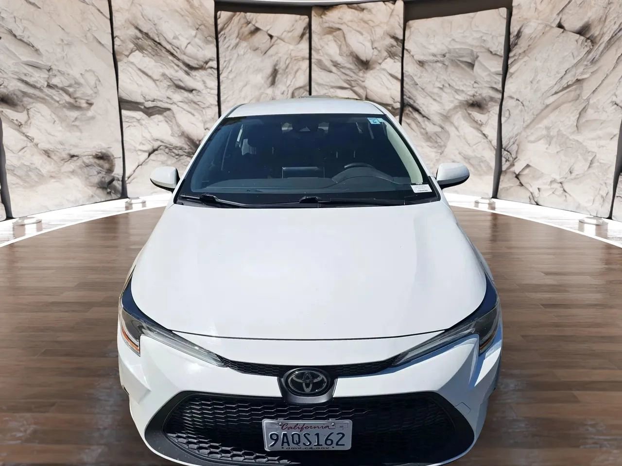 Used 2021 Toyota Corolla LE image 15