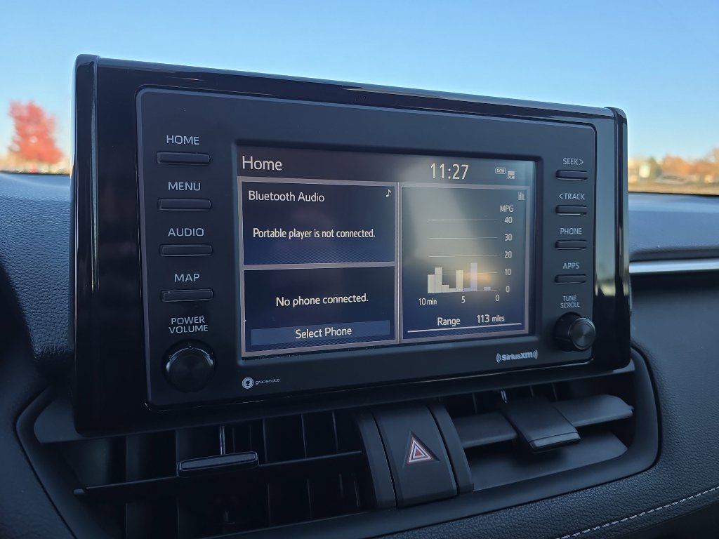 Used 2022 Toyota RAV4 XLE image 21