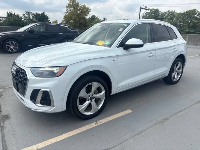 Used 2023 Audi Q5 2.0T Premium Plus w/ Premium Plus Package AWD/4WD image 1