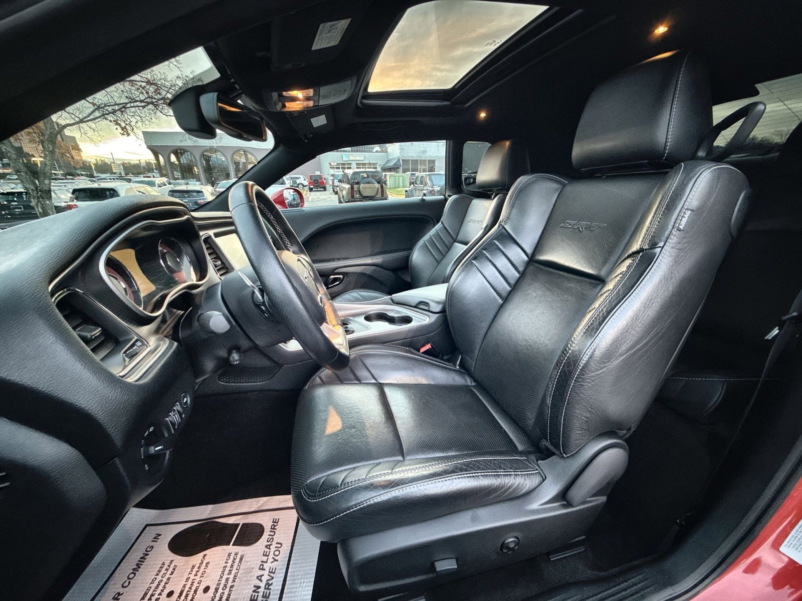 Used 2016 Dodge Challenger SRT Hellcat image 13