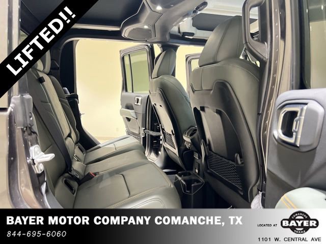 Used 2025 Jeep Gladiator Mojave AWD/4WD image 25