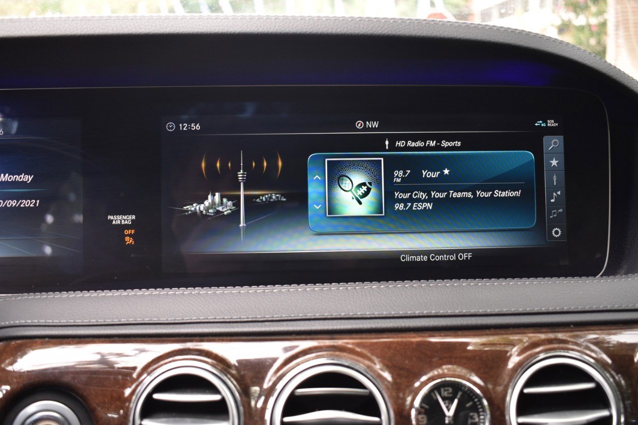 Used 2018 Mercedes-Benz S 450 4MATIC Sedan w/ Premium Package image 32