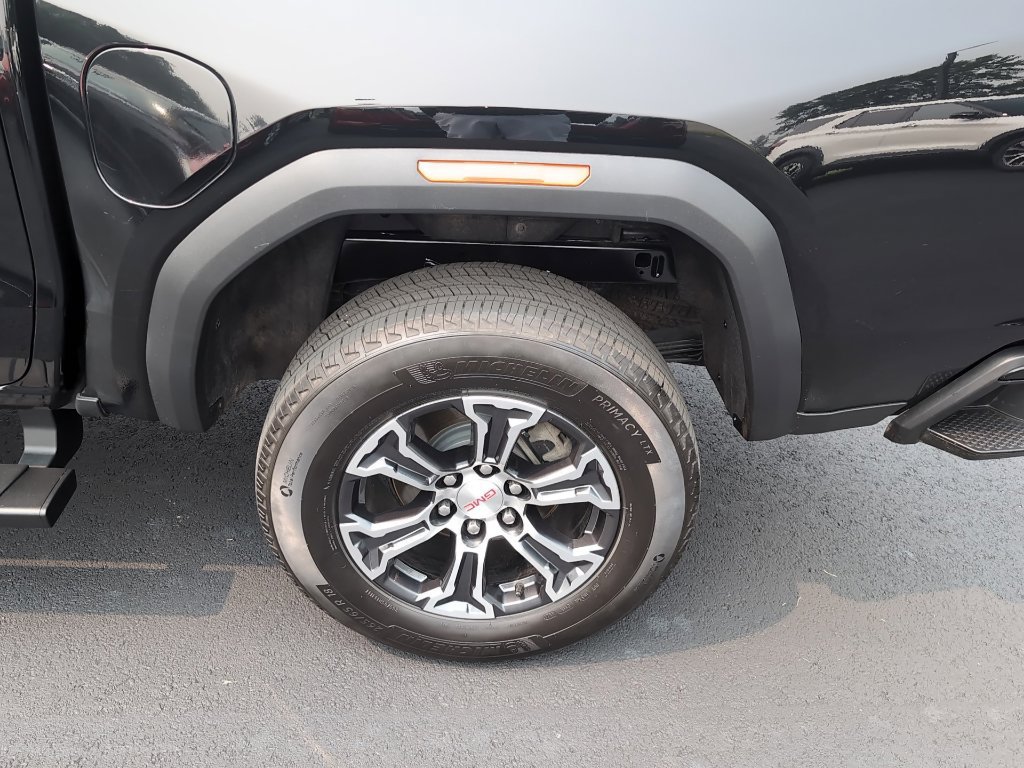 Used 2024 GMC Canyon AT4 w/ AT4 Premium Package AWD/4WD image 14