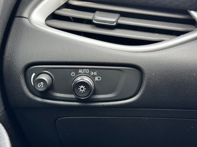 Used 2024 Chevrolet Malibu LT FWD image 21