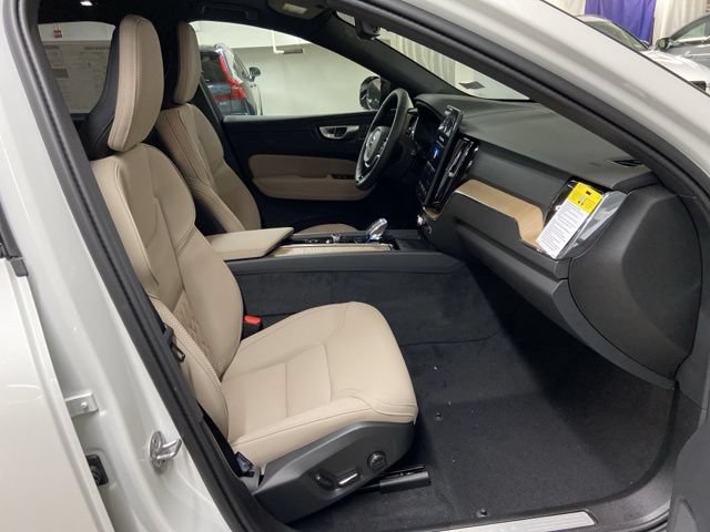 New 2026 Volvo XC60 T8 Plus AWD/4WD image 17