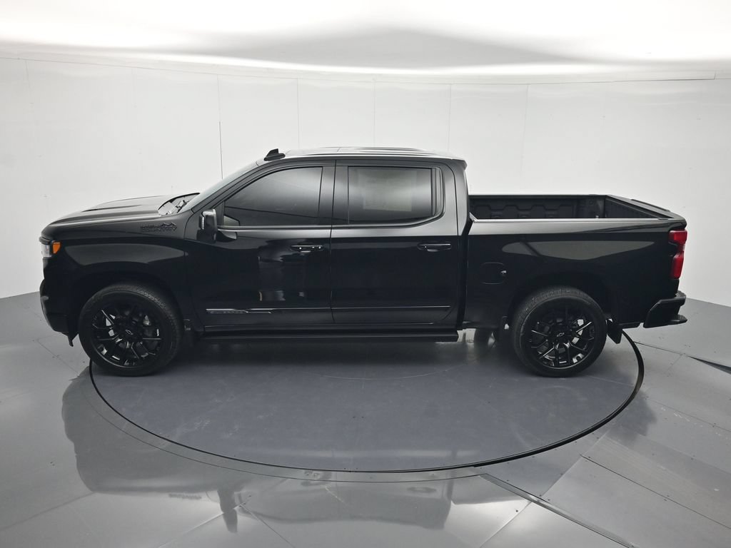 Used 2026 Chevrolet Silverado 1500 High Country w/ Midnight Edition AWD/4WD image 38