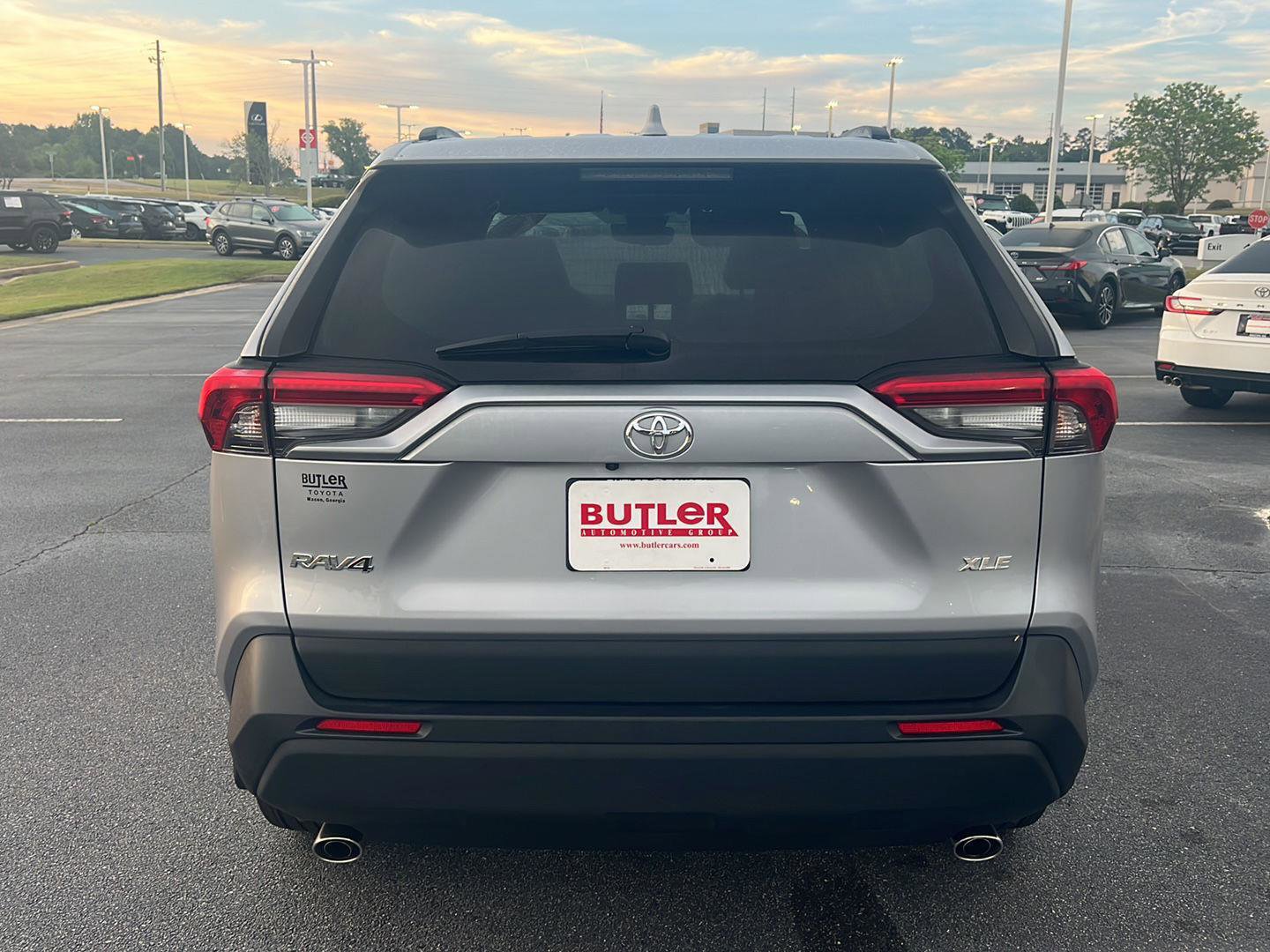 Certified 2025 Toyota RAV4 XLE Premium image 5