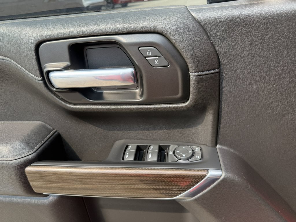 Certified 2021 Chevrolet Silverado 1500 LT Trail Boss w/ LPO, Dark Essentials Package AWD/4WD image 26