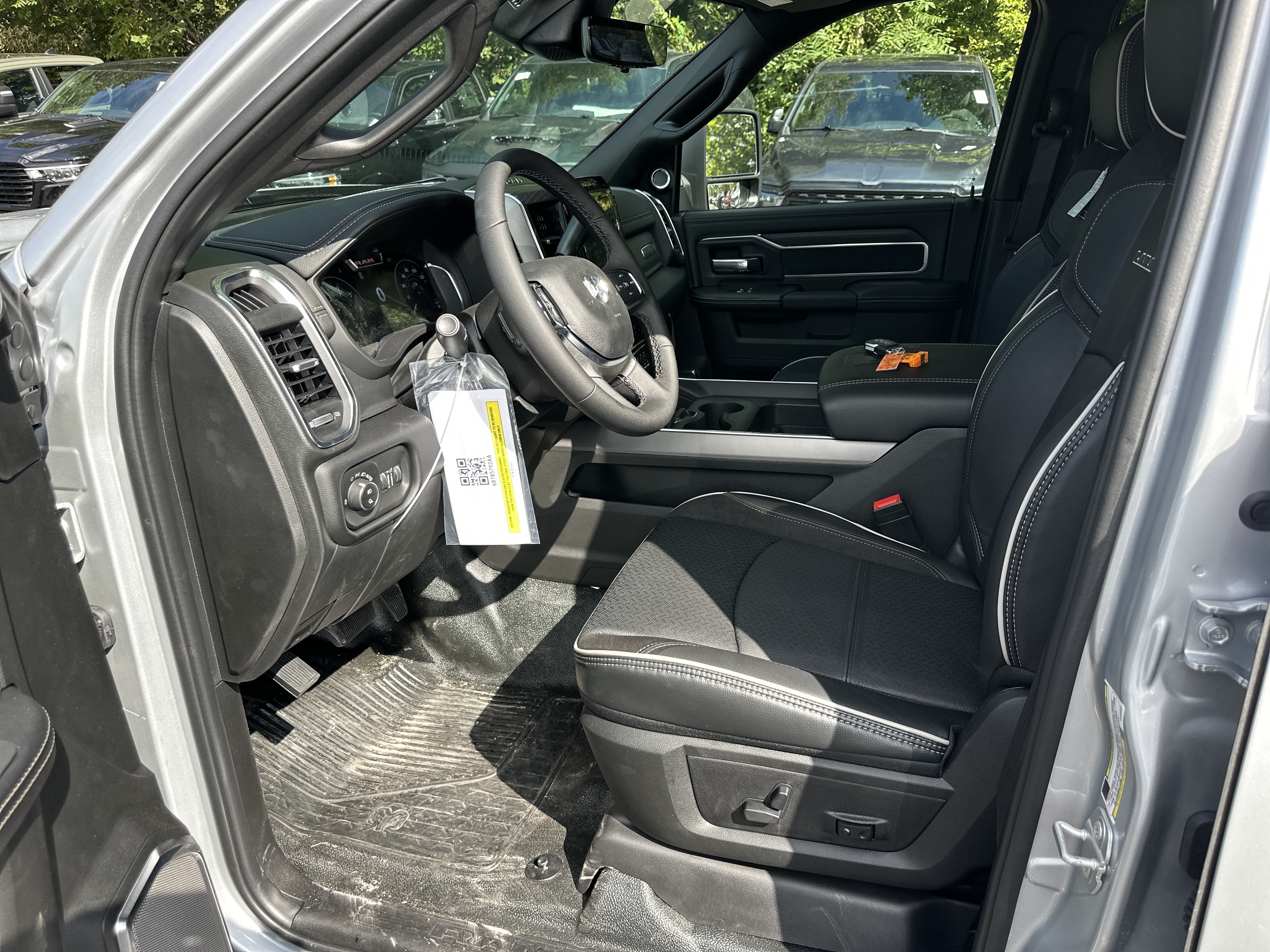 New 2027 RAM 5500 4x4 Crew Cab w/ Laramie Trim Package image 28