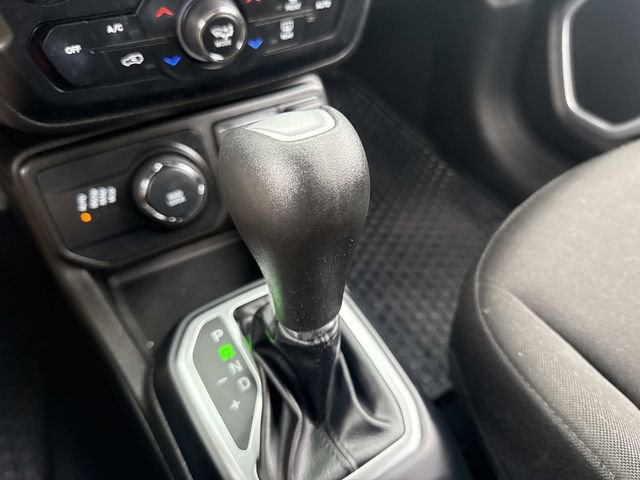 Used 2021 Jeep Renegade Latitude w/ Convenience Group image 28