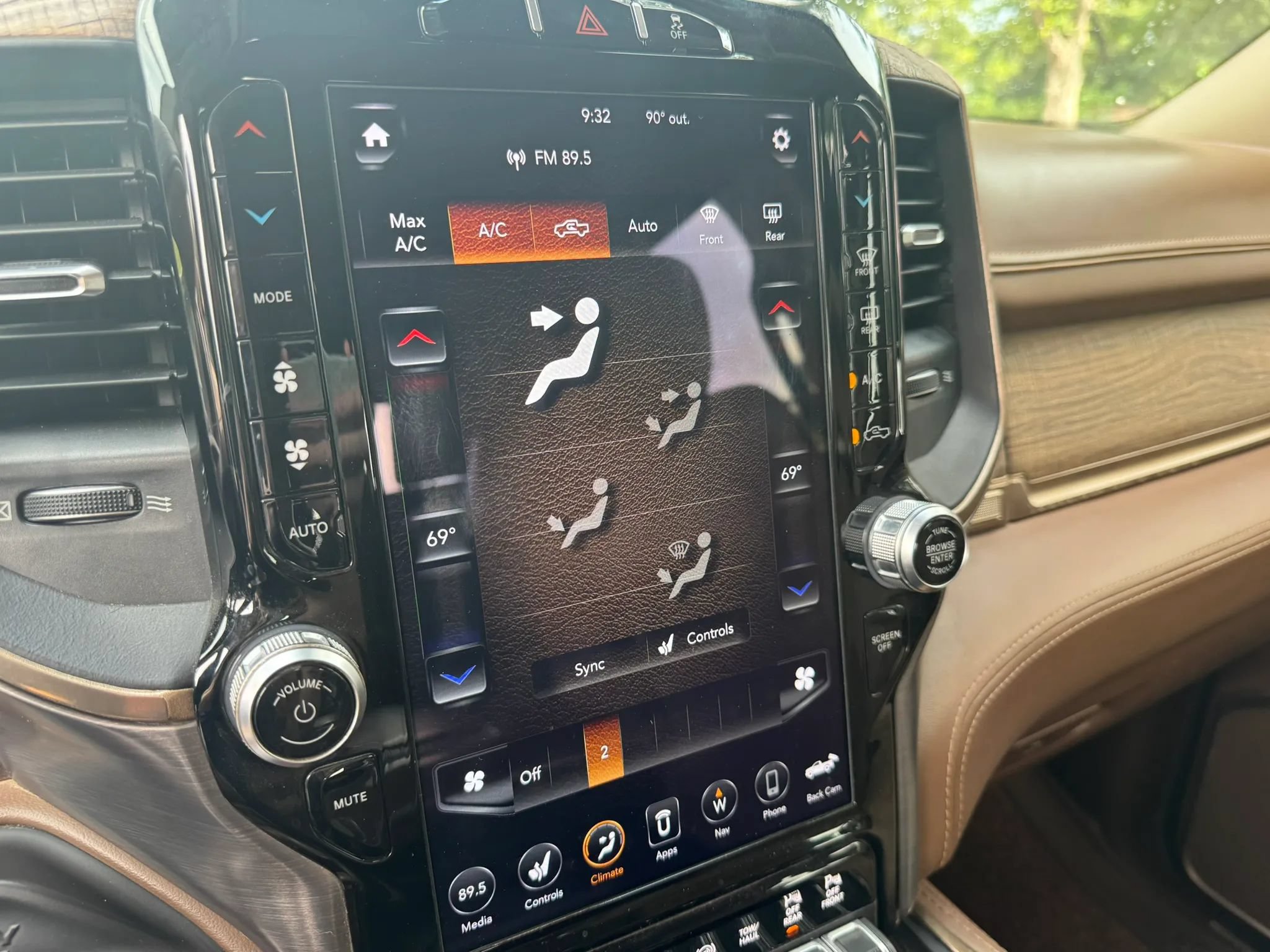 Used 2019 RAM 2500 Limited AWD/4WD image 35