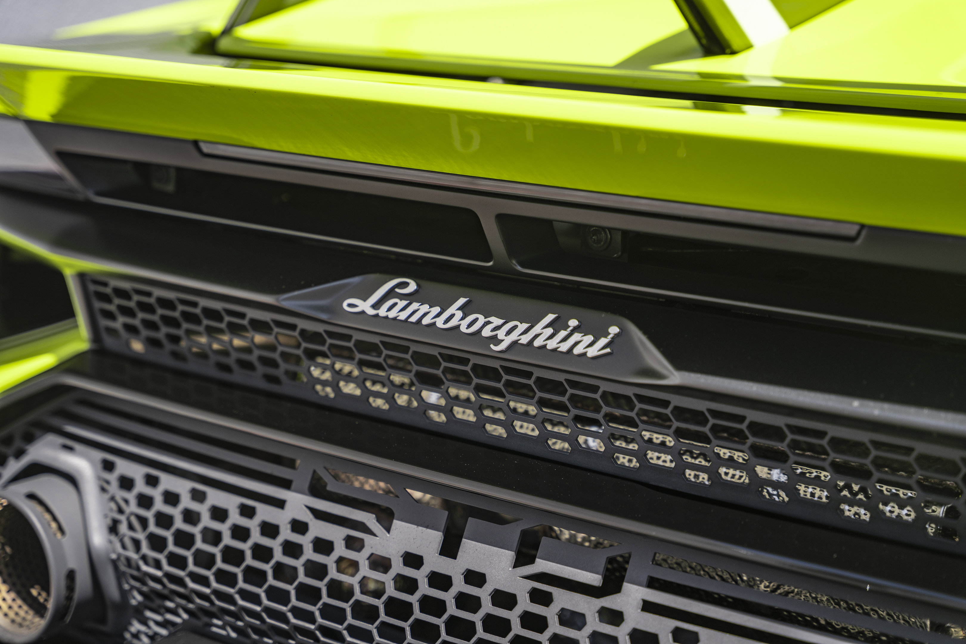 Used 2023 Lamborghini Huracan STO RWD image 9