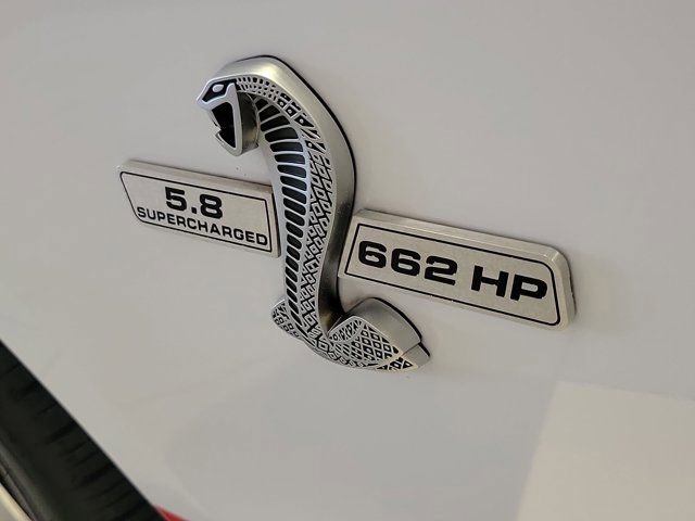 Used 2014 Ford Mustang Shelby GT500 RWD image 9
