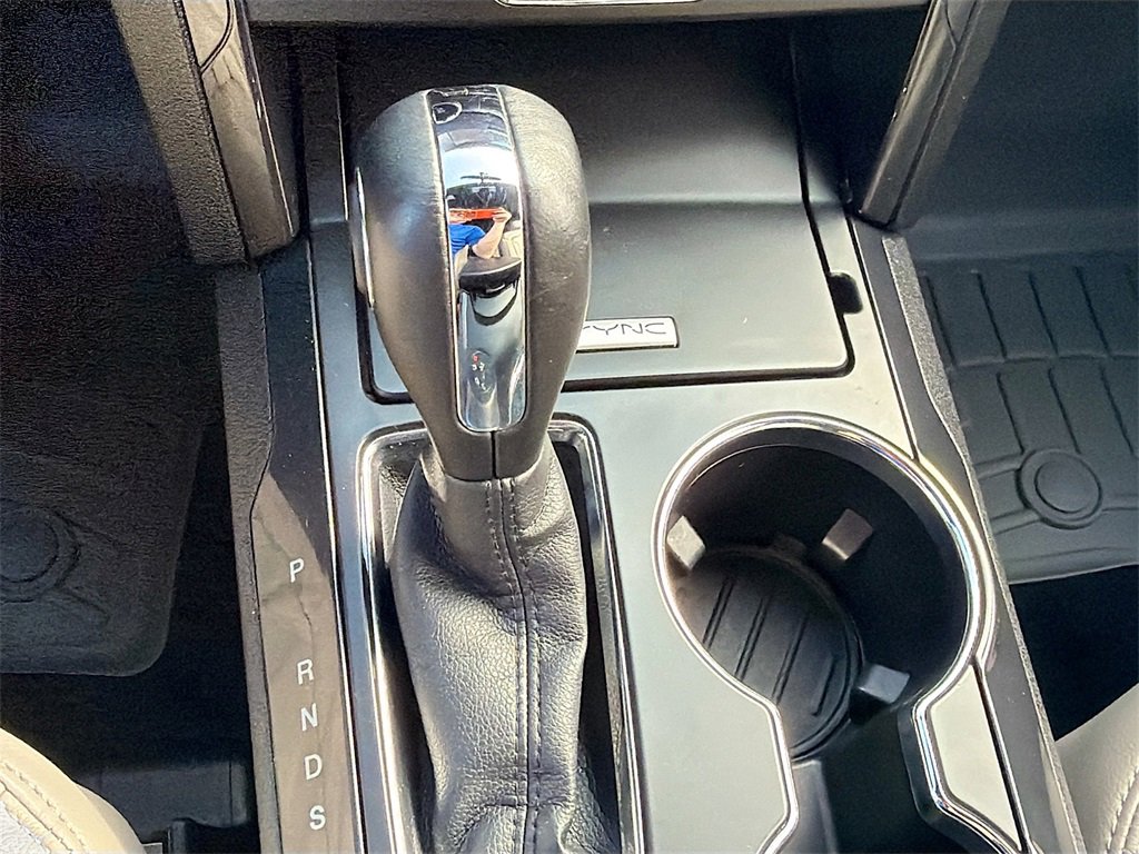 Used 2019 Ford Explorer XLT w/ Equipment Group 202A image 17