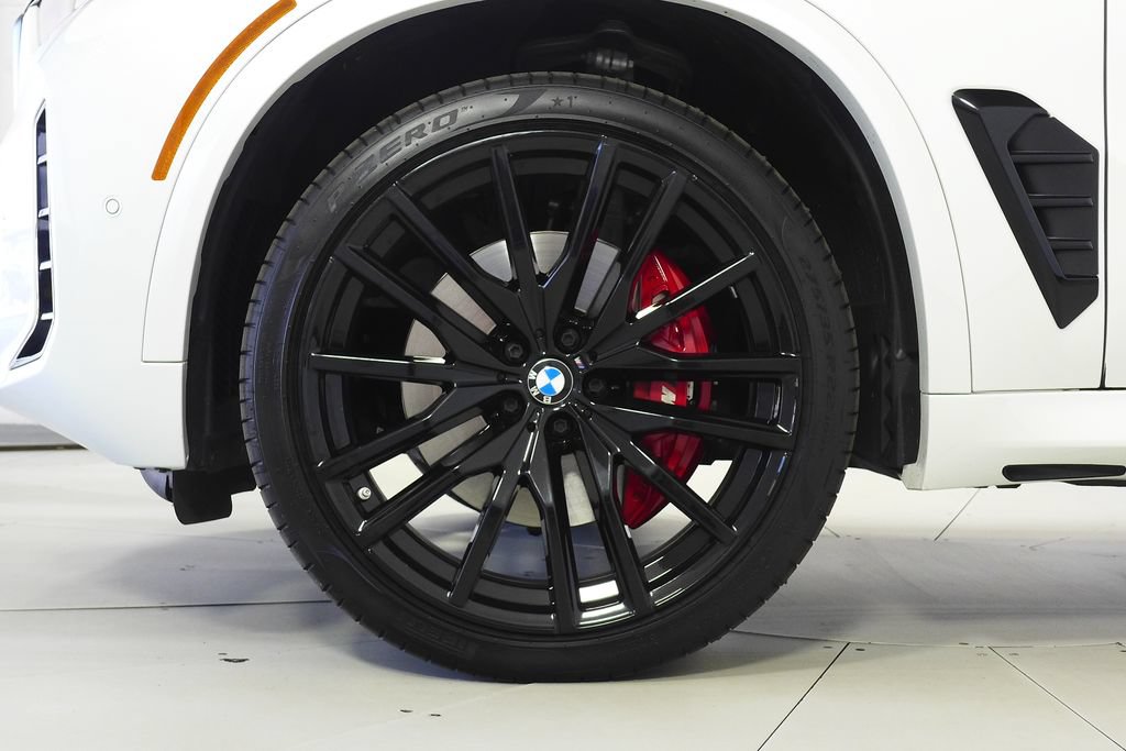Used 2024 BMW X5 sDrive40i w/ M Sport Package RWD image 5