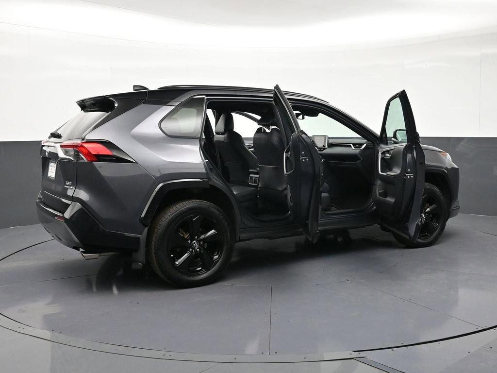 Used 2019 Toyota RAV4 XSE w/ Carpet Mat Package image 33