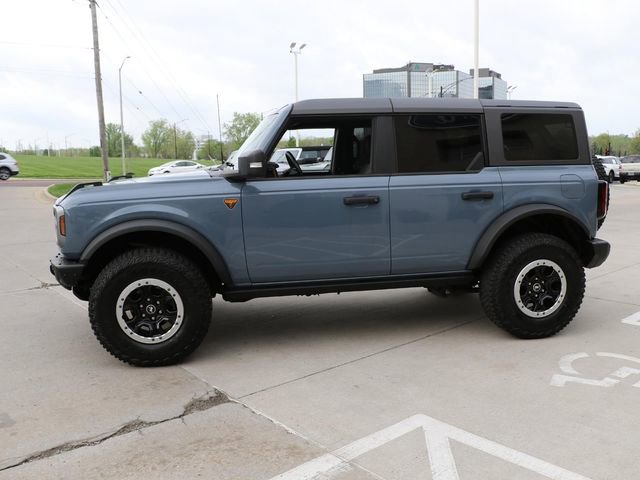 Used 2024 Ford Bronco Badlands AWD/4WD image 3