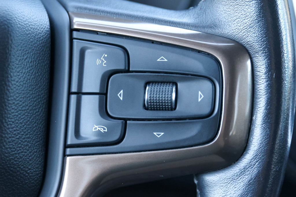 Used 2022 Chevrolet Suburban High Country w/ LPO, Illumination Package AWD/4WD image 35