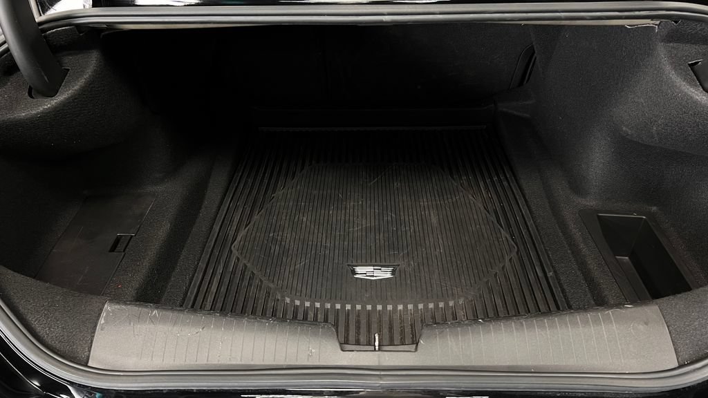 Used 2023 Cadillac CT4 Luxury w/ Cold Weather Package RWD image 21