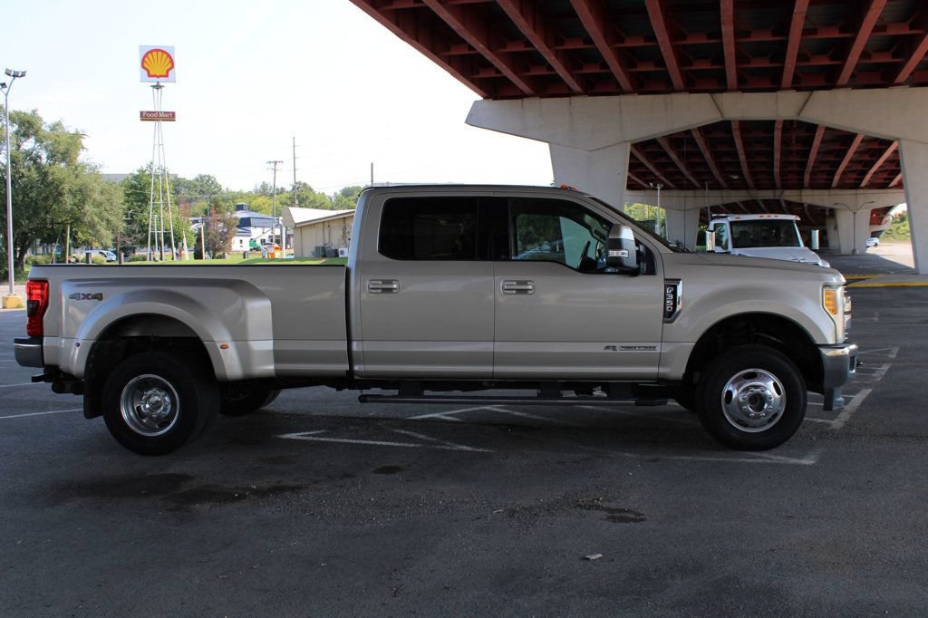 Used 2017 Ford F350 Lariat w/ Tow Technology Bundle AWD/4WD image 5