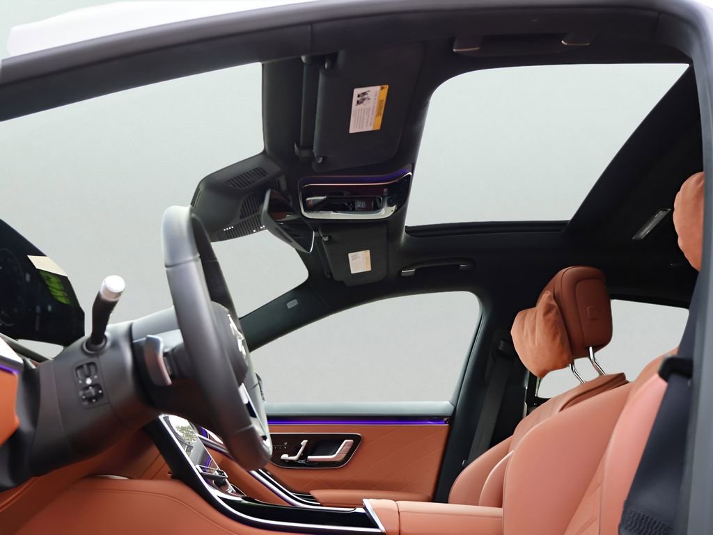 Certified 2025 Mercedes-Benz S 580e 4MATIC Sedan image 37