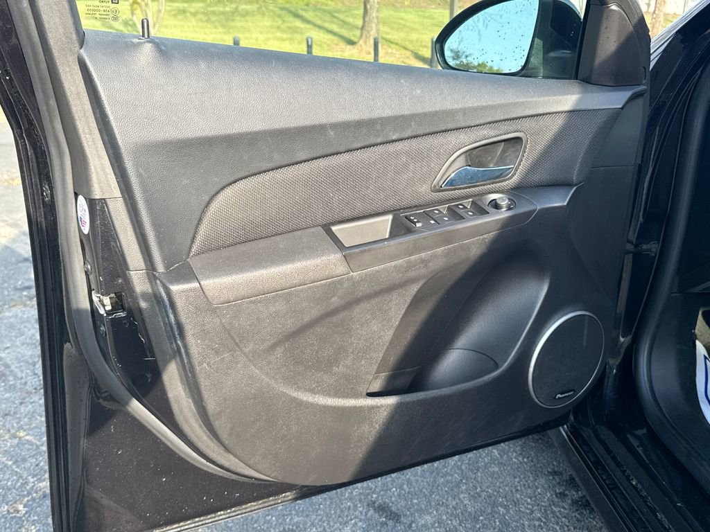 Used 2015 Chevrolet Cruze LTZ w/ Sun, Sound and Sport Package image 10