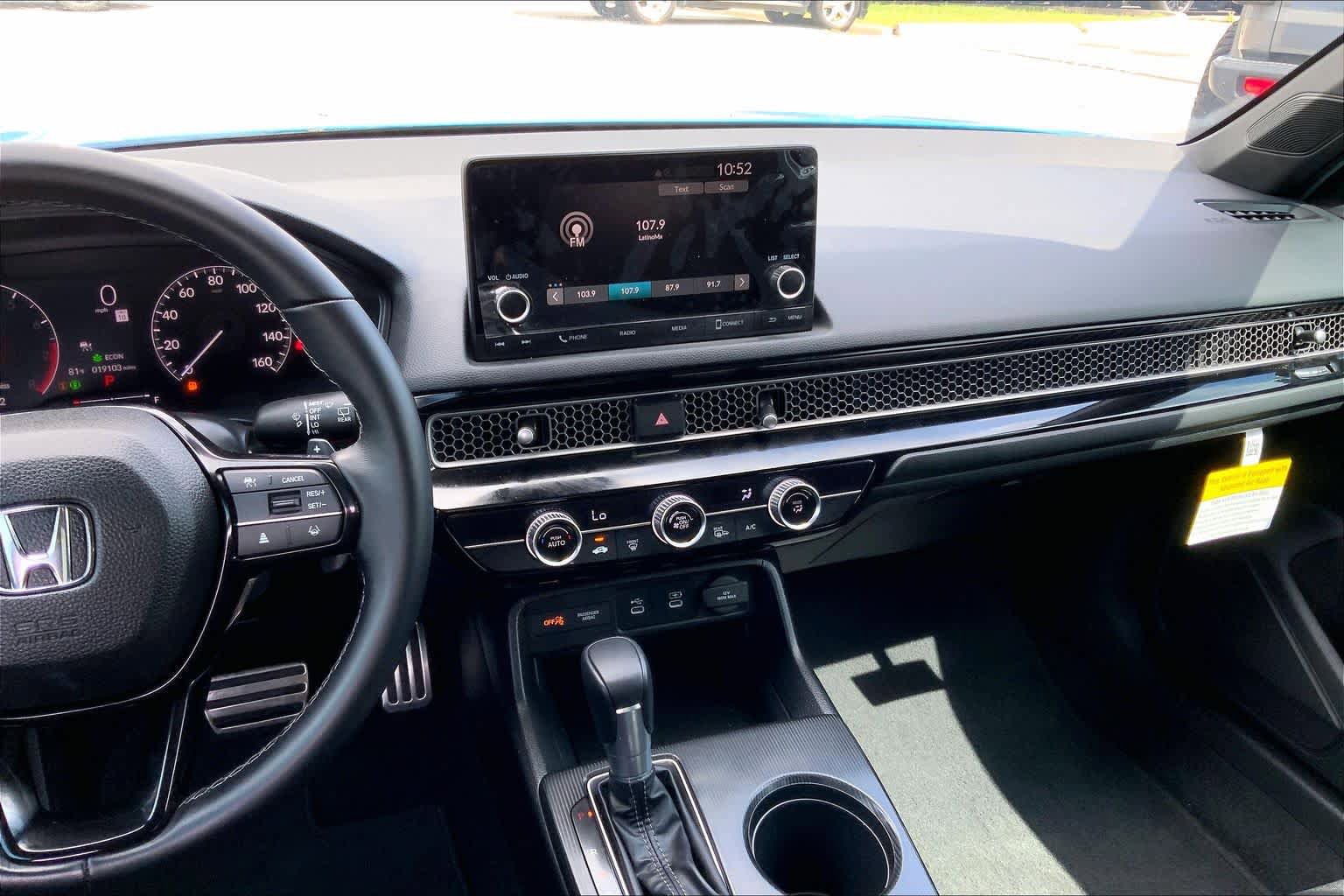 Used 2025 Honda Civic Sport image 7