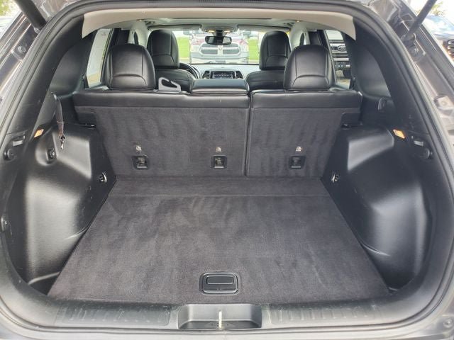 Used 2019 Jeep Cherokee Limited w/ Trailer Tow Group AWD/4WD image 29