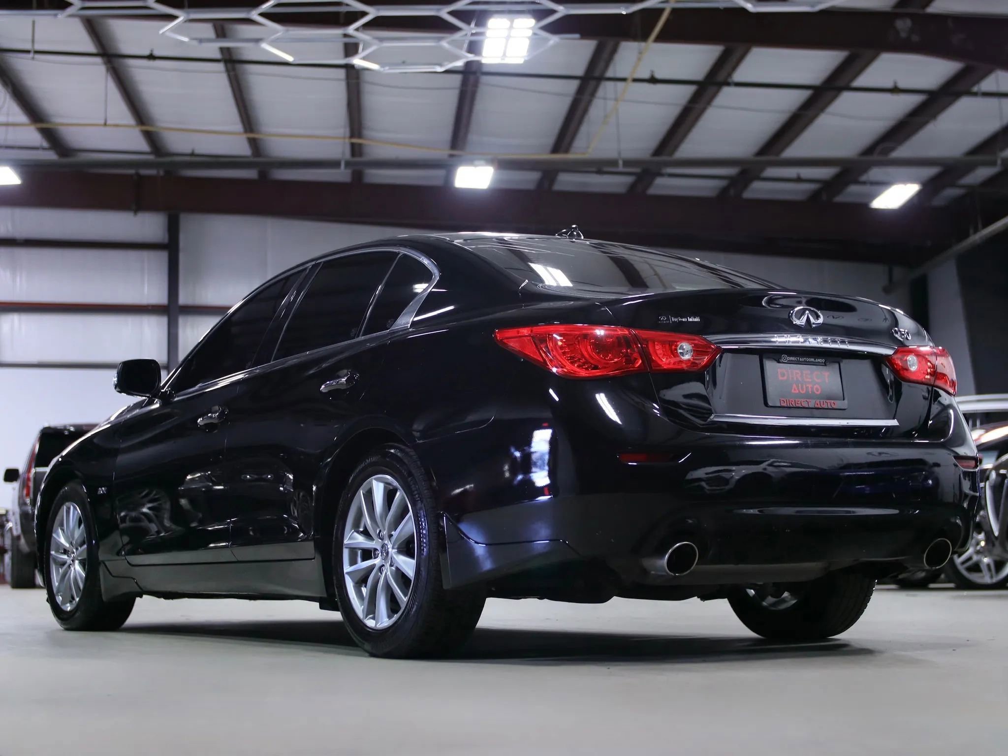 Used 2017 INFINITI Q50 Premium w/ 2.0T Premium Plus Package image 18