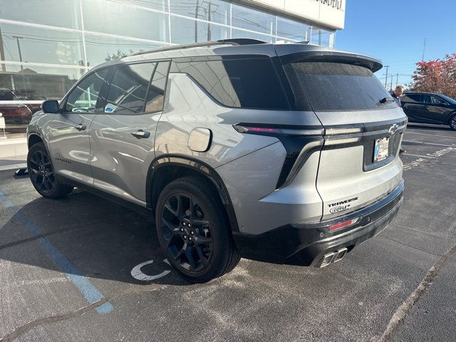 Used 2026 Chevrolet Traverse RS w/ LPO, Floor Liner Package FWD image 6