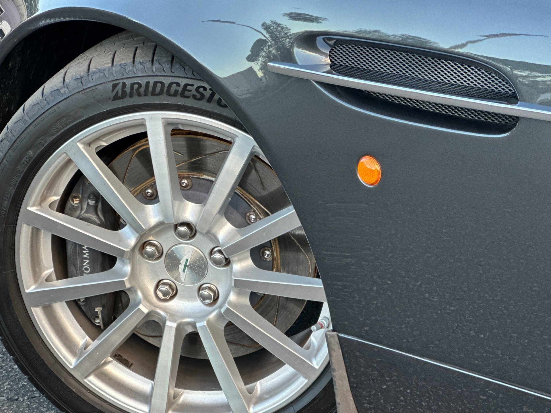 Used 2006 Aston Martin Vanquish S image 9