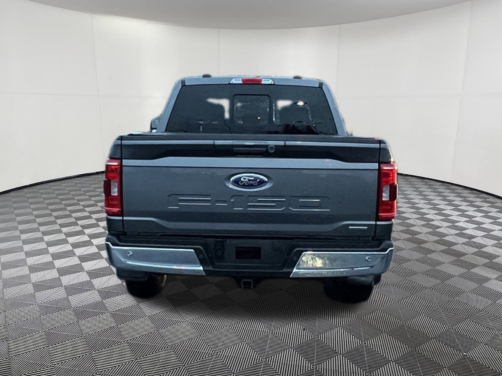 Used 2021 Ford F150 XLT w/ Equipment Group 302A High image 5
