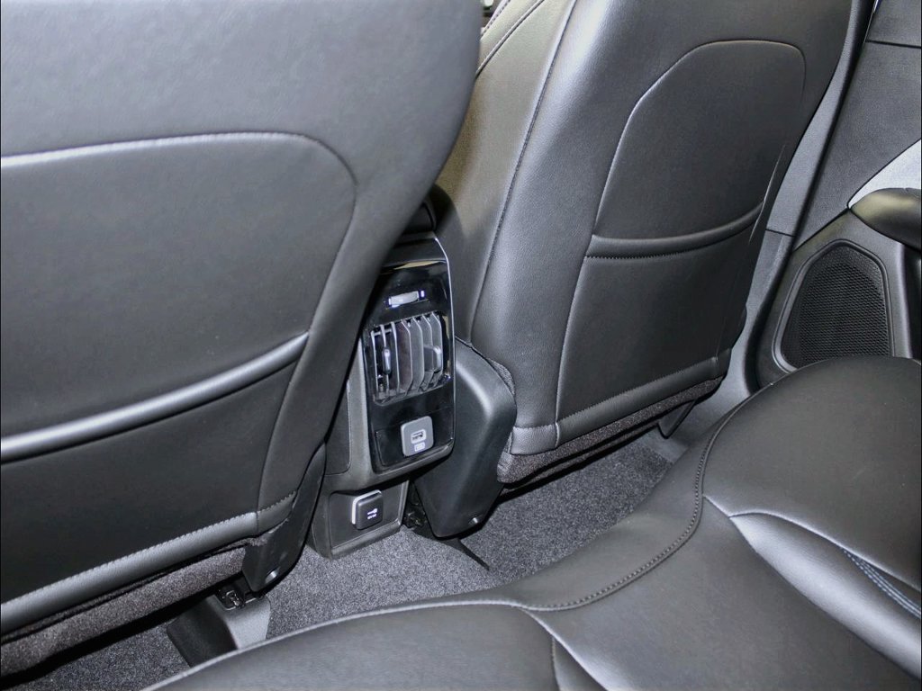 New 2025 Jeep Compass Latitude AWD/4WD image 31