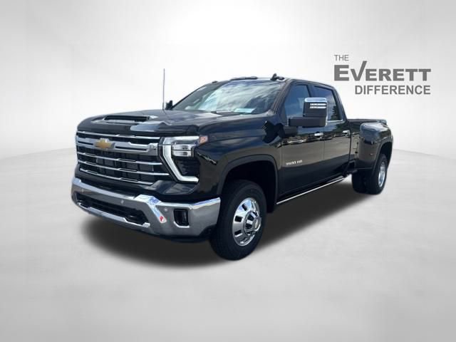 New 2026 Chevrolet Silverado 3500 LTZ w/ LTZ Plus Package image 11