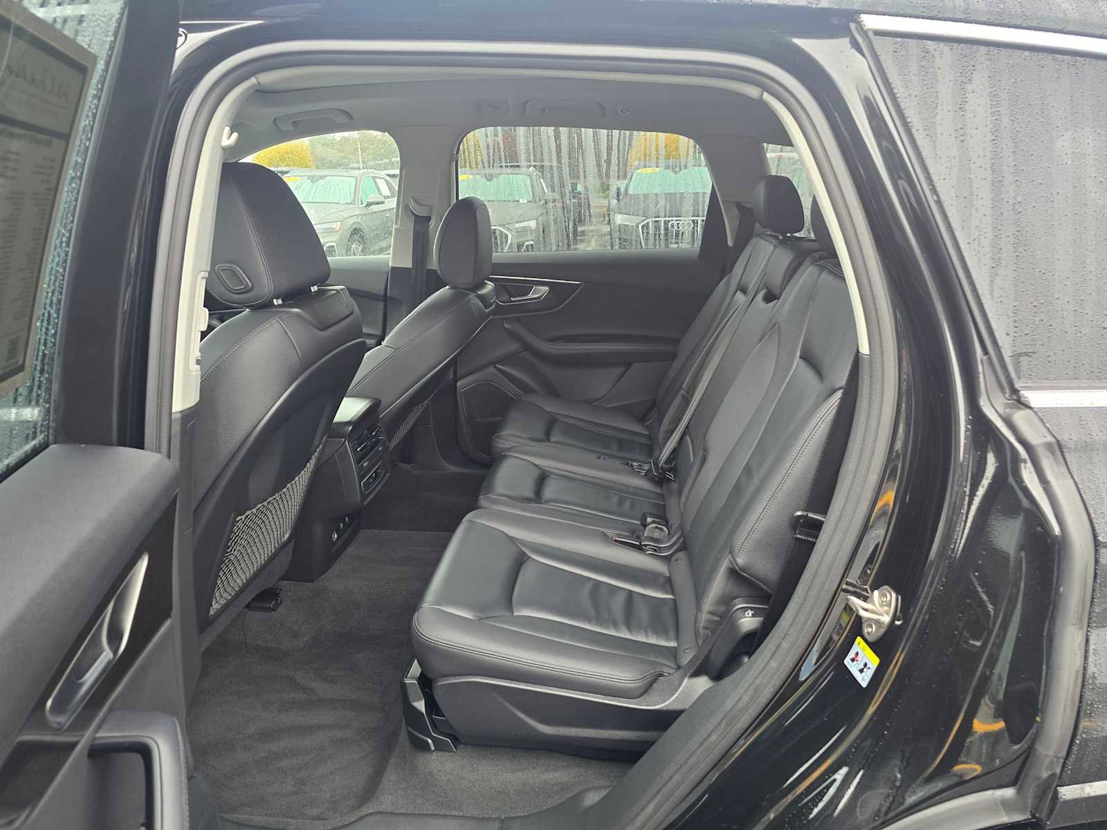 Used 2024 Audi Q7 Premium Plus image 18