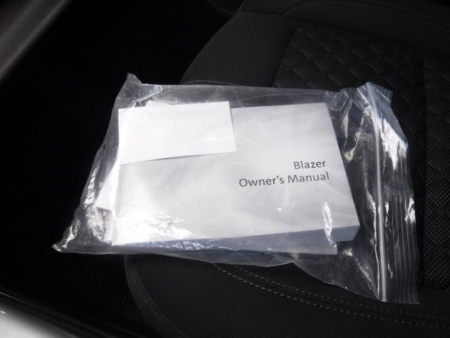 Used 2021 Chevrolet Blazer LT image 38