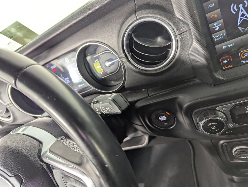 Used 2022 Jeep Wrangler Unlimited Sahara image 24