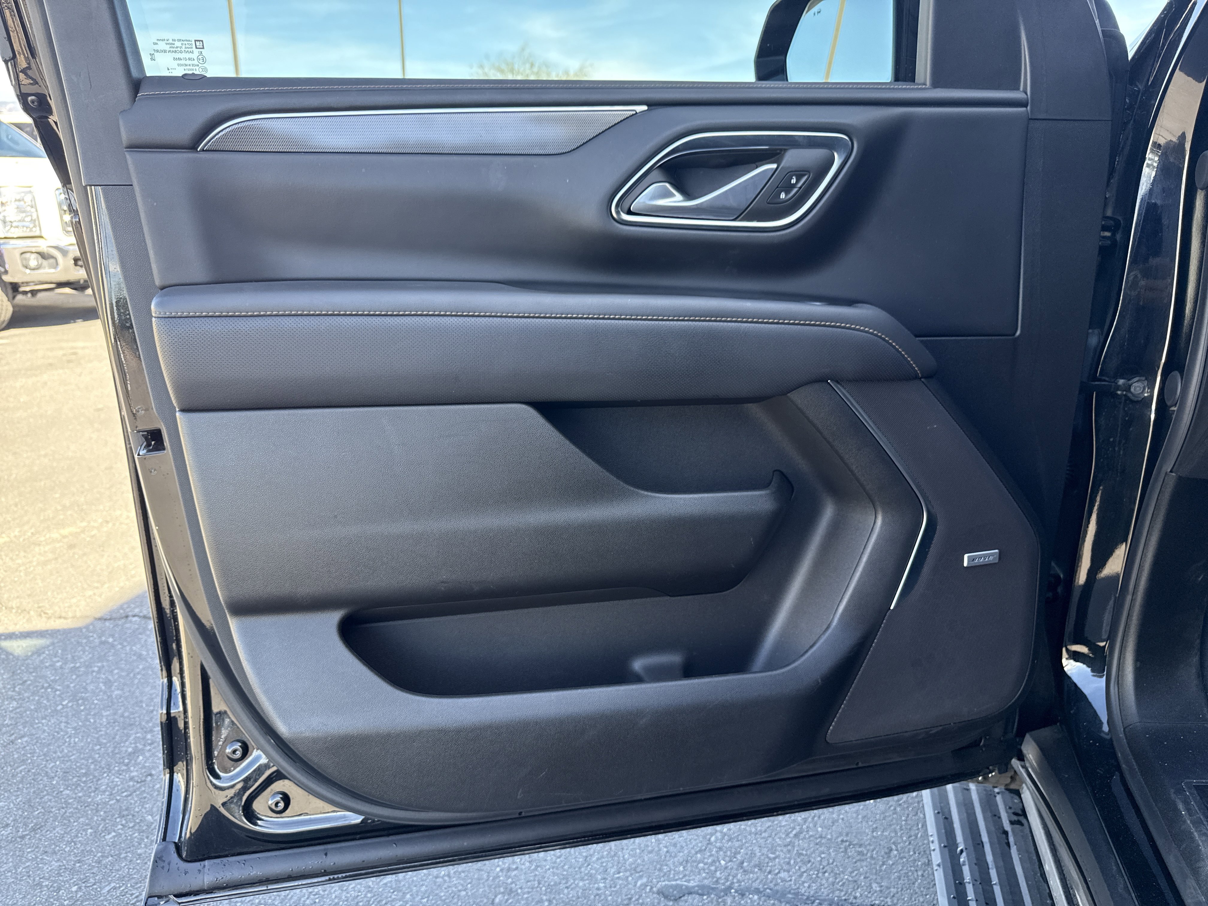 Used 2024 GMC Yukon AT4 w/ AT4 Premium Plus Package image 13