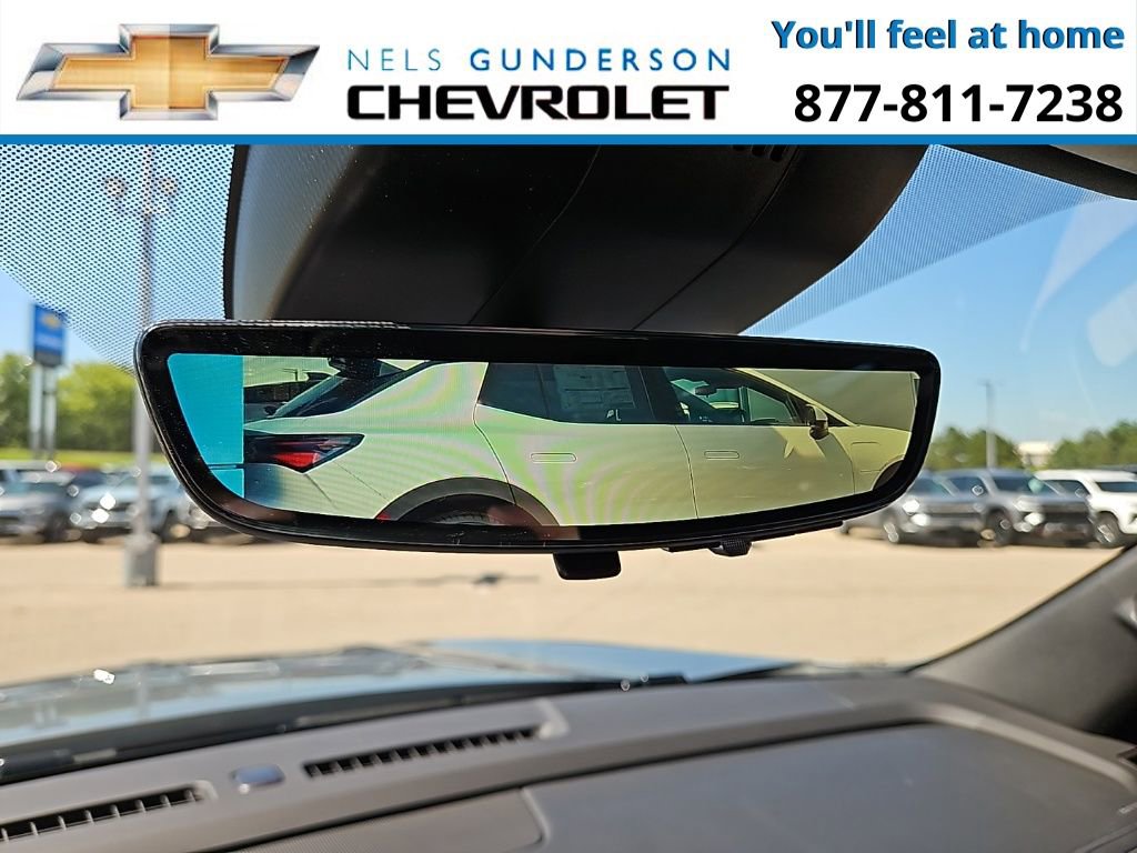 New 2025 Chevrolet Suburban LT w/ Advanced Technology Package image 38